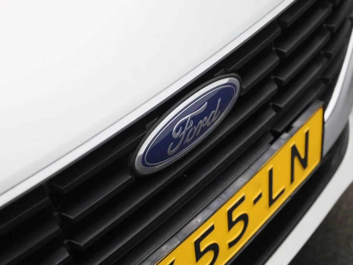 1.0 EcoBoost MHEV Connected | Navigatie | Airco | Cruise Control | Parkeersensoren |