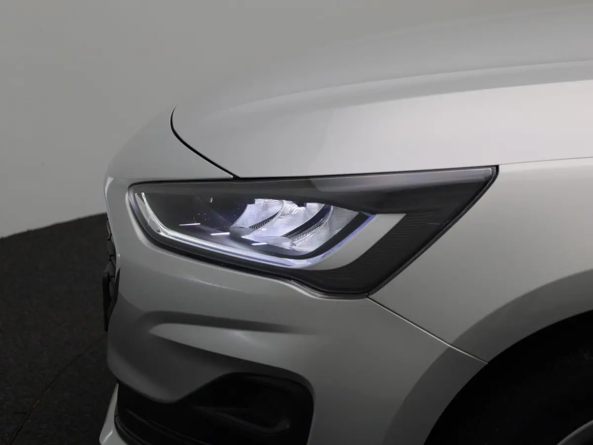 1.0 EcoBoost MHEV Connected | Navigatie | Airco | Cruise Control | Parkeersensoren |