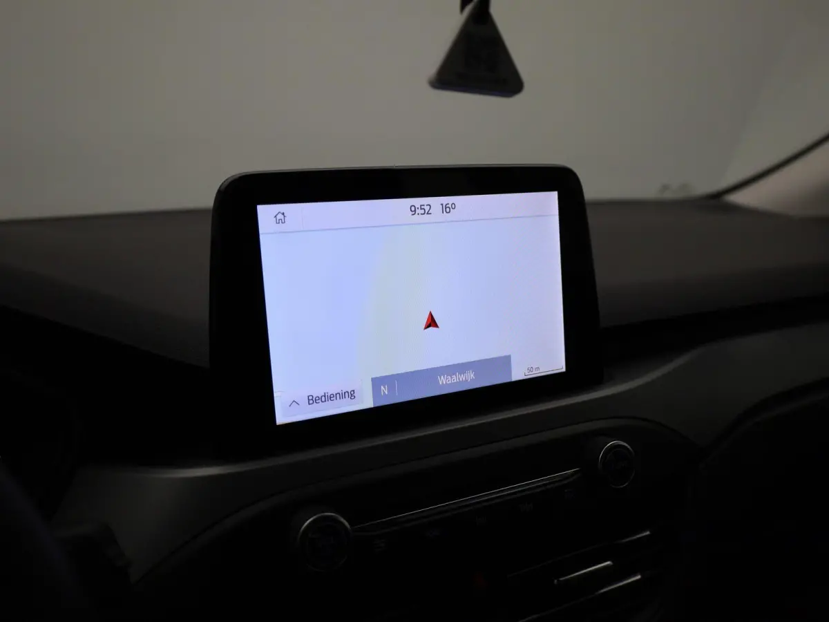 1.0 EcoBoost MHEV Connected | Navigatie | Airco | Cruise Control | Parkeersensoren |
