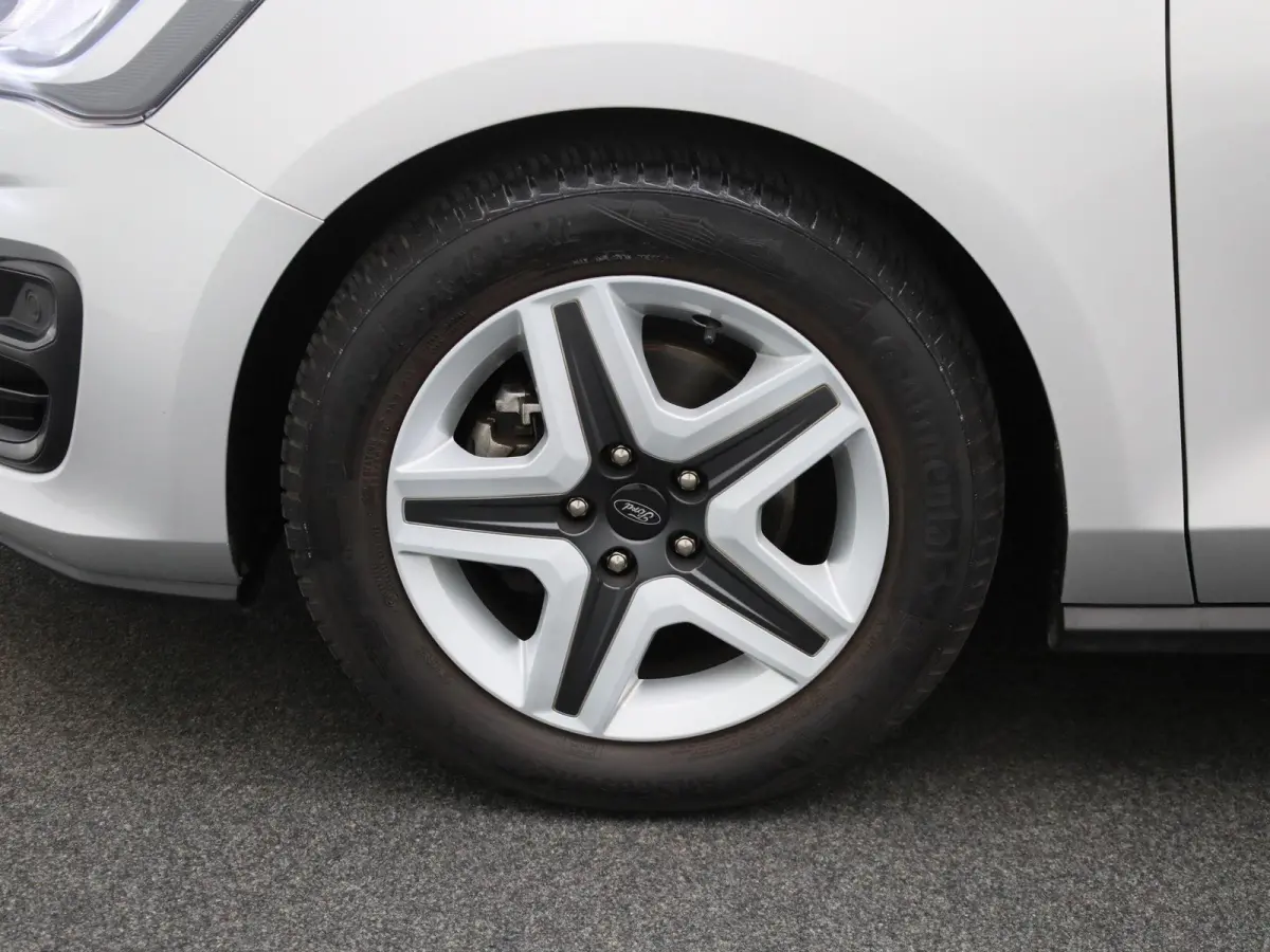 1.0 EcoBoost MHEV Connected | Navigatie | Airco | Cruise Control | Parkeersensoren |
