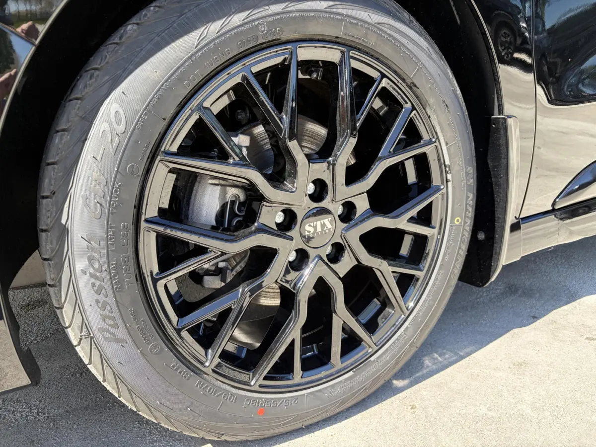 L3 136 DC 75 kWh STX Edition | Betimmering | Lederen interieur | Full Options