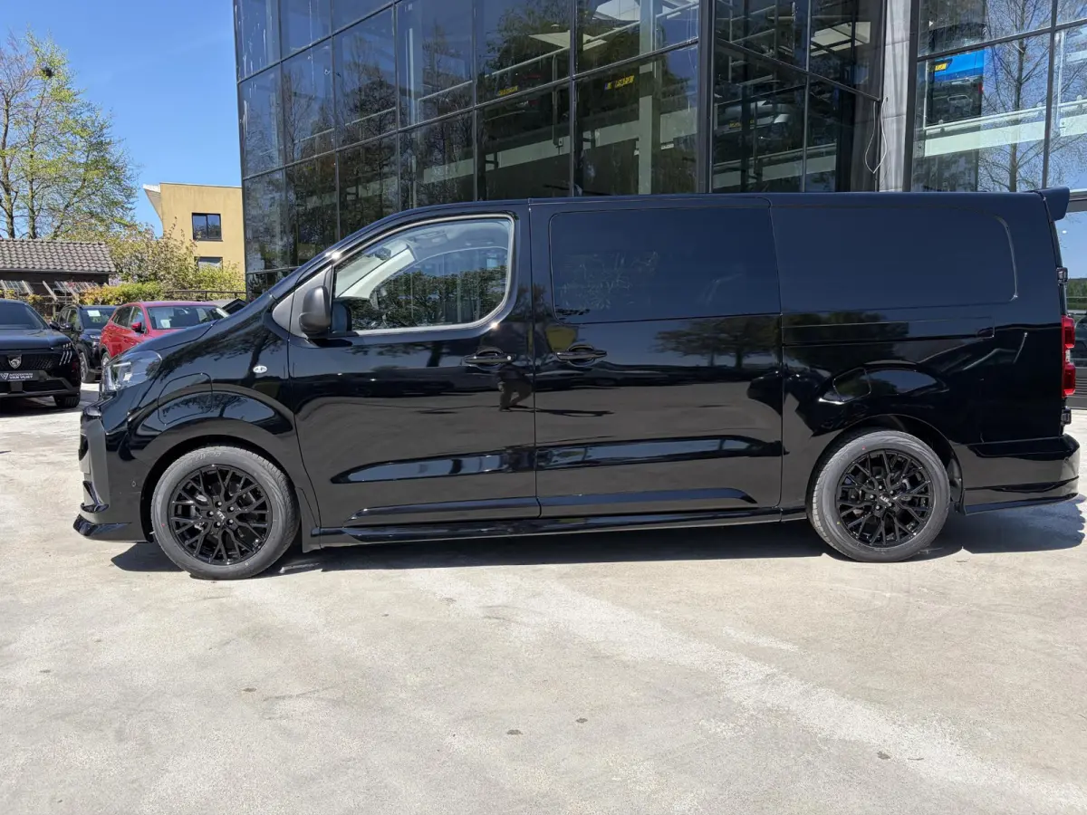 L3 136 DC 75 kWh STX Edition | Betimmering | Lederen interieur | Full Options
