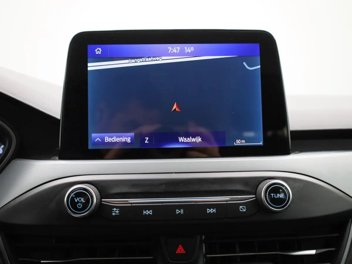 1.0 EcoBoost MHEV Connected | Navigatie | Airco | Cruise Control | Parkeersensoren |