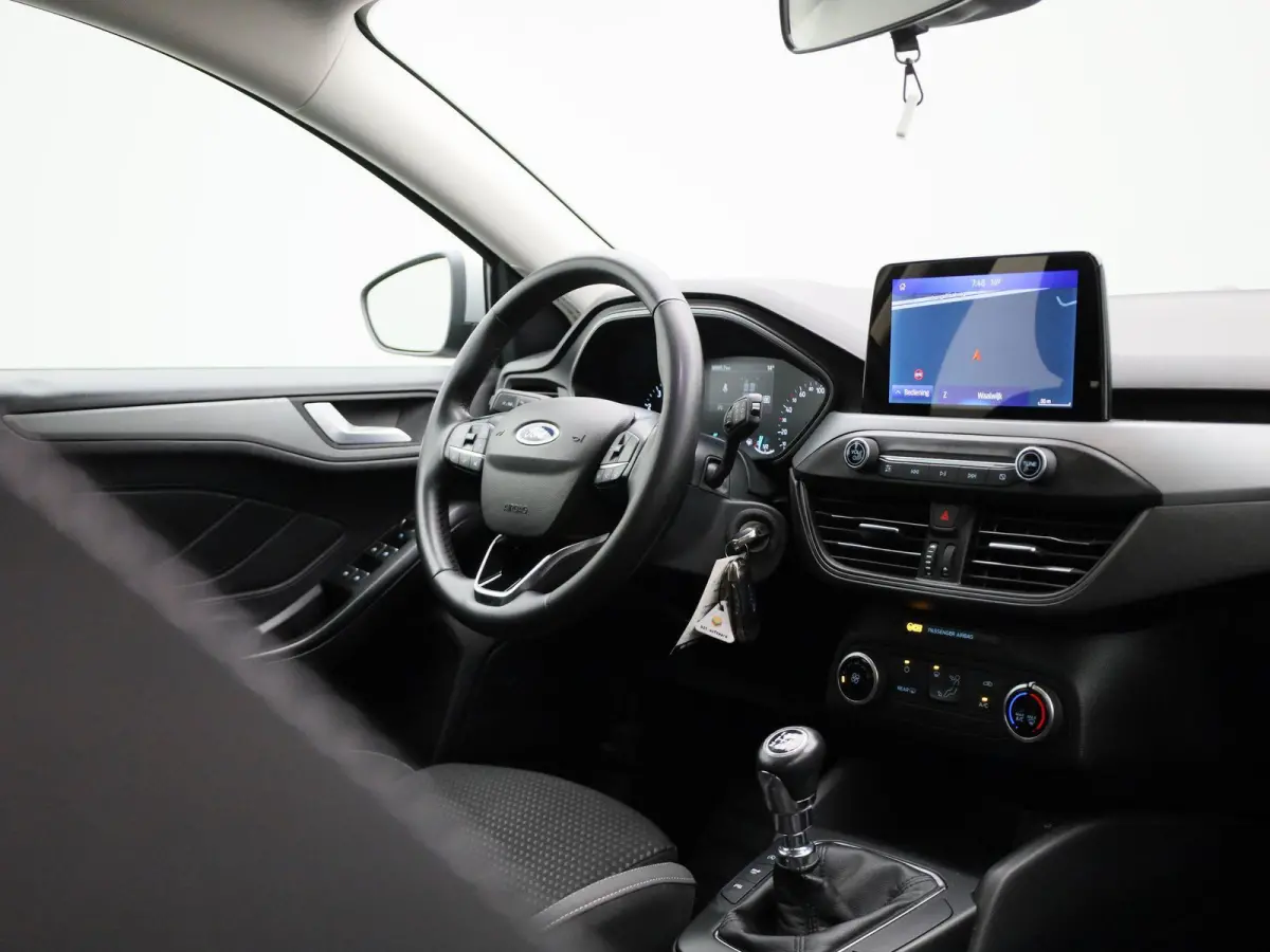 1.0 EcoBoost MHEV Connected | Navigatie | Airco | Cruise Control | Parkeersensoren |