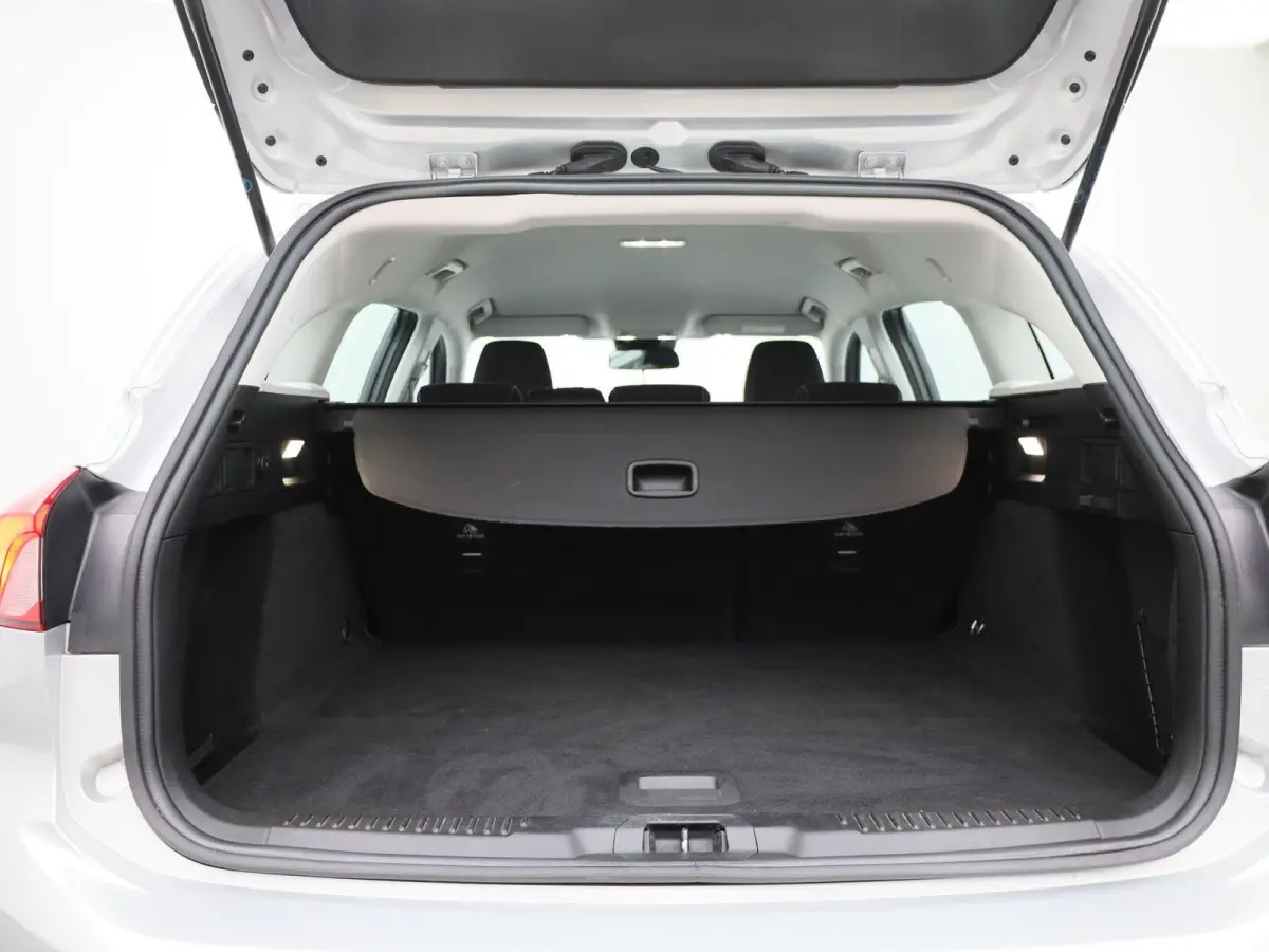 1.0 EcoBoost MHEV Connected | Navigatie | Airco | Cruise Control | Parkeersensoren |