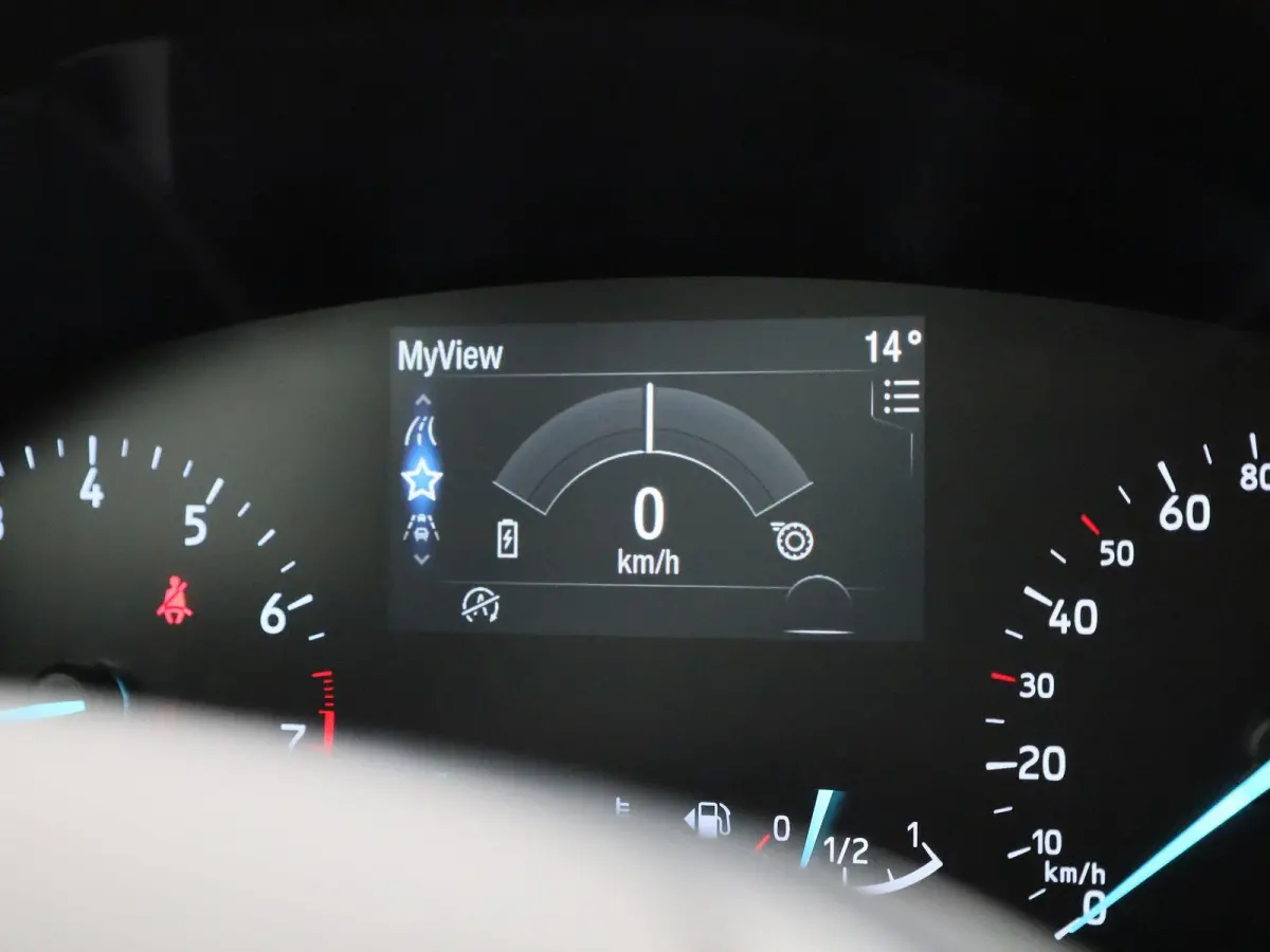 1.0 EcoBoost MHEV Connected | Navigatie | Airco | Cruise Control | Parkeersensoren |