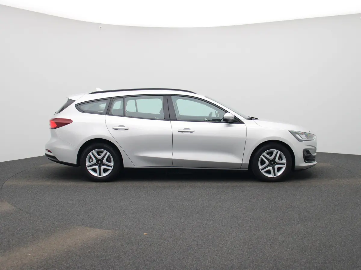 1.0 EcoBoost MHEV Connected | Navigatie | Airco | Cruise Control | Parkeersensoren |