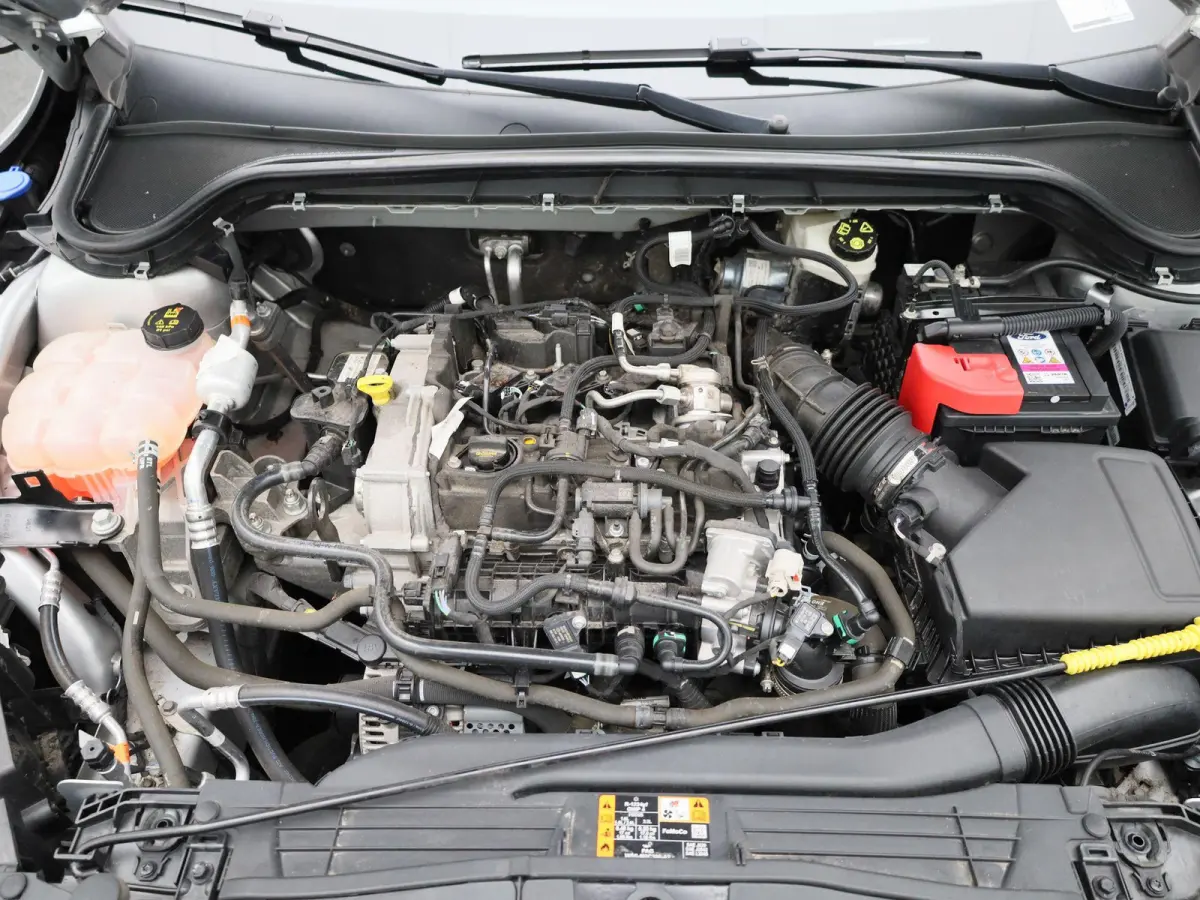 1.0 EcoBoost MHEV Connected | Navigatie | Airco | Cruise Control | Parkeersensoren |