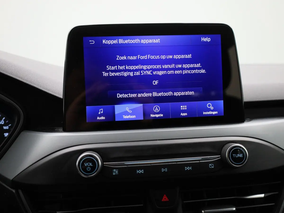 1.0 EcoBoost MHEV Connected | Navigatie | Airco | Cruise Control | Parkeersensoren |