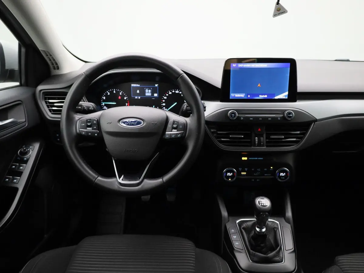 1.0 EcoBoost Hybrid Titanium Style | Navigatie | Climate Control | Parkeersensoren | Cruise Control |