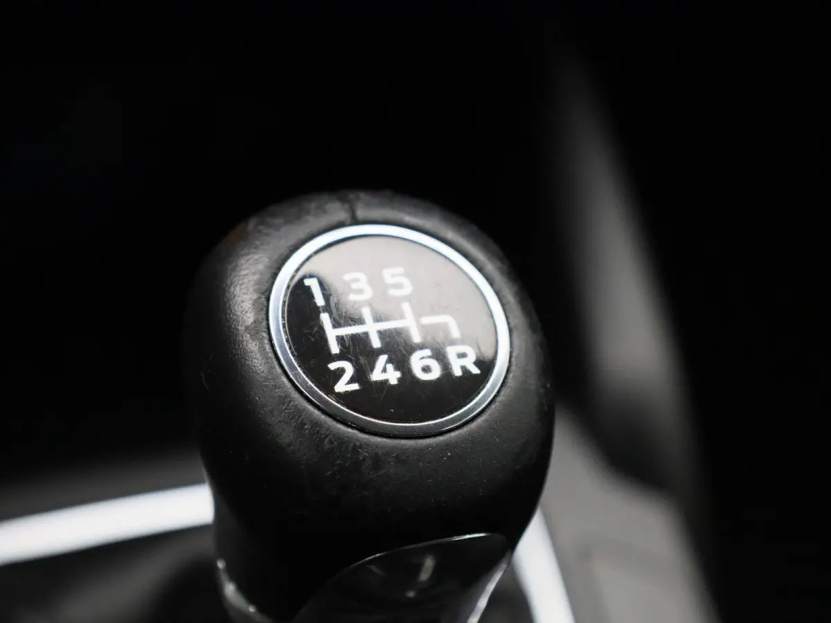 1.0 EcoBoost Hybrid Titanium Style | Navigatie | Climate Control | Parkeersensoren | Cruise Control |