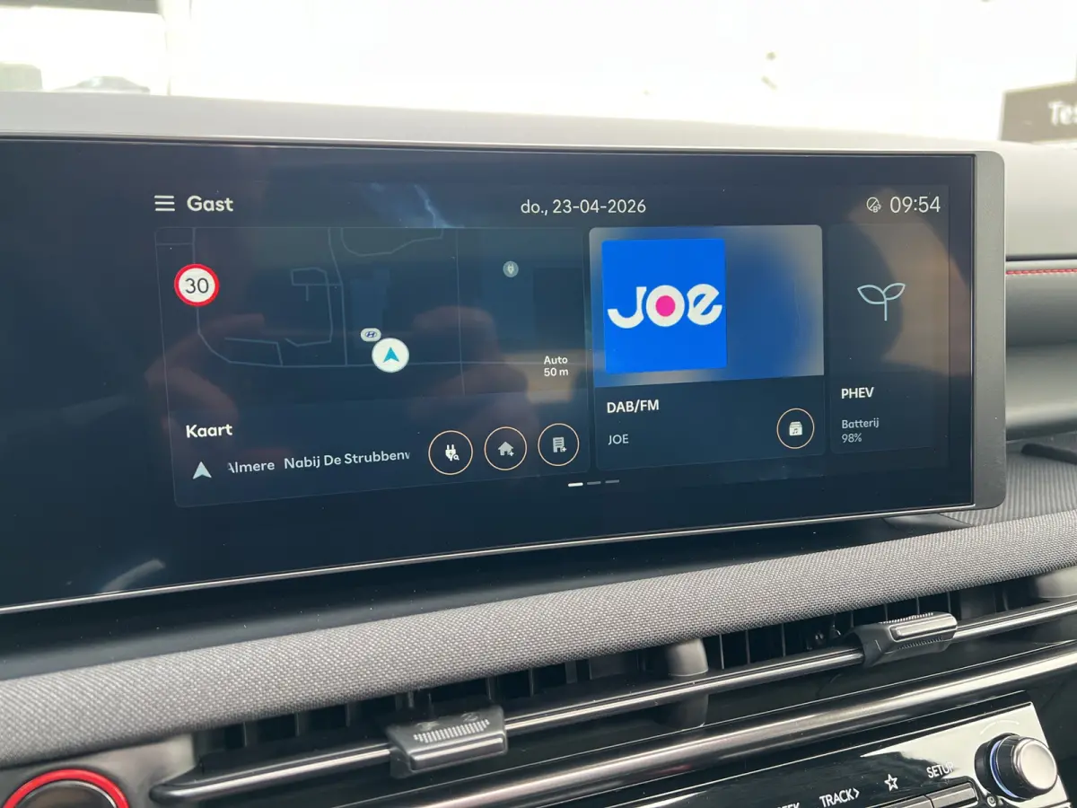 1.6 T-GDI PHEV 252pk N-Line Sky Business | Schuifdak | Dodehoekdetectie | Stoelverwarming | Stuurverwarming | Draadloos carplay | 19'' Velgen | Alcantara lederen bekleding | Camera | Premium