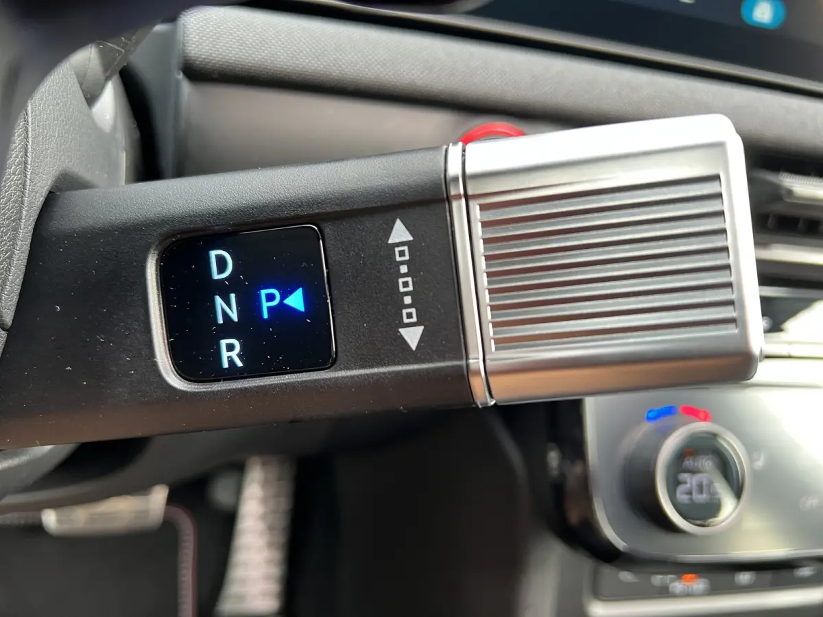 1.6 T-GDI PHEV 252pk N-Line Sky Business | Schuifdak | Dodehoekdetectie | Stoelverwarming | Stuurverwarming | Draadloos carplay | 19'' Velgen | Alcantara lederen bekleding | Camera | Premium