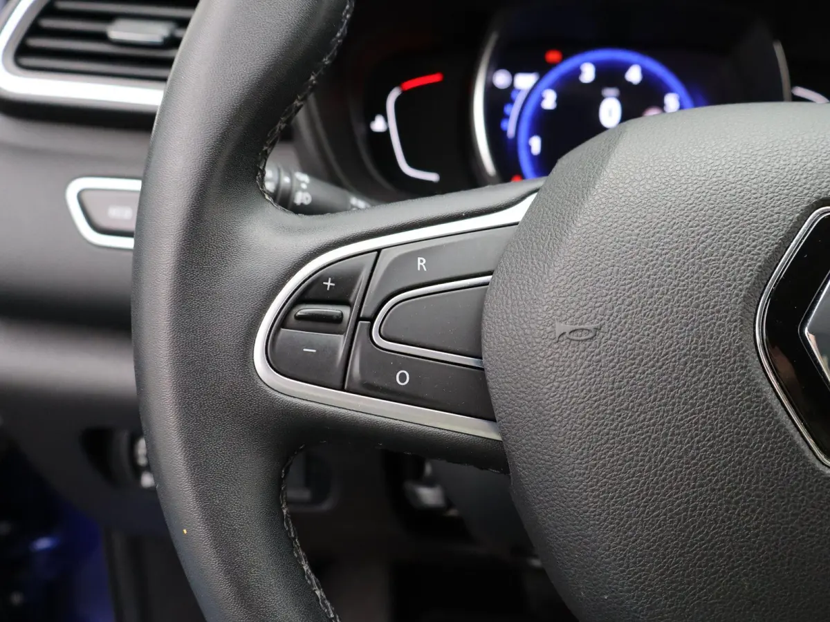 TCe 140 GPF Zen | Automaat | Trekhaak | Apple CarPlay | Stoelverwarming |