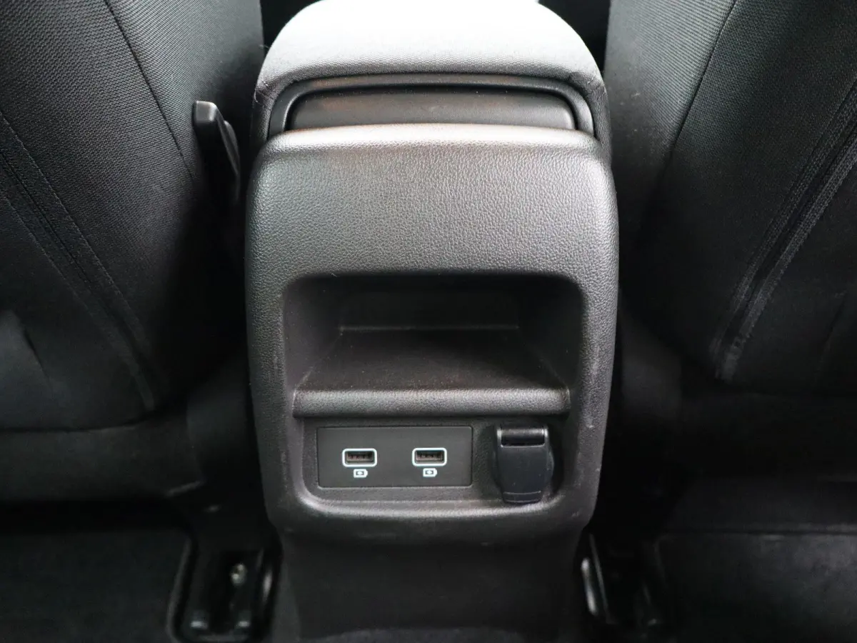 TCe 140 GPF Zen | Automaat | Trekhaak | Apple CarPlay | Stoelverwarming |