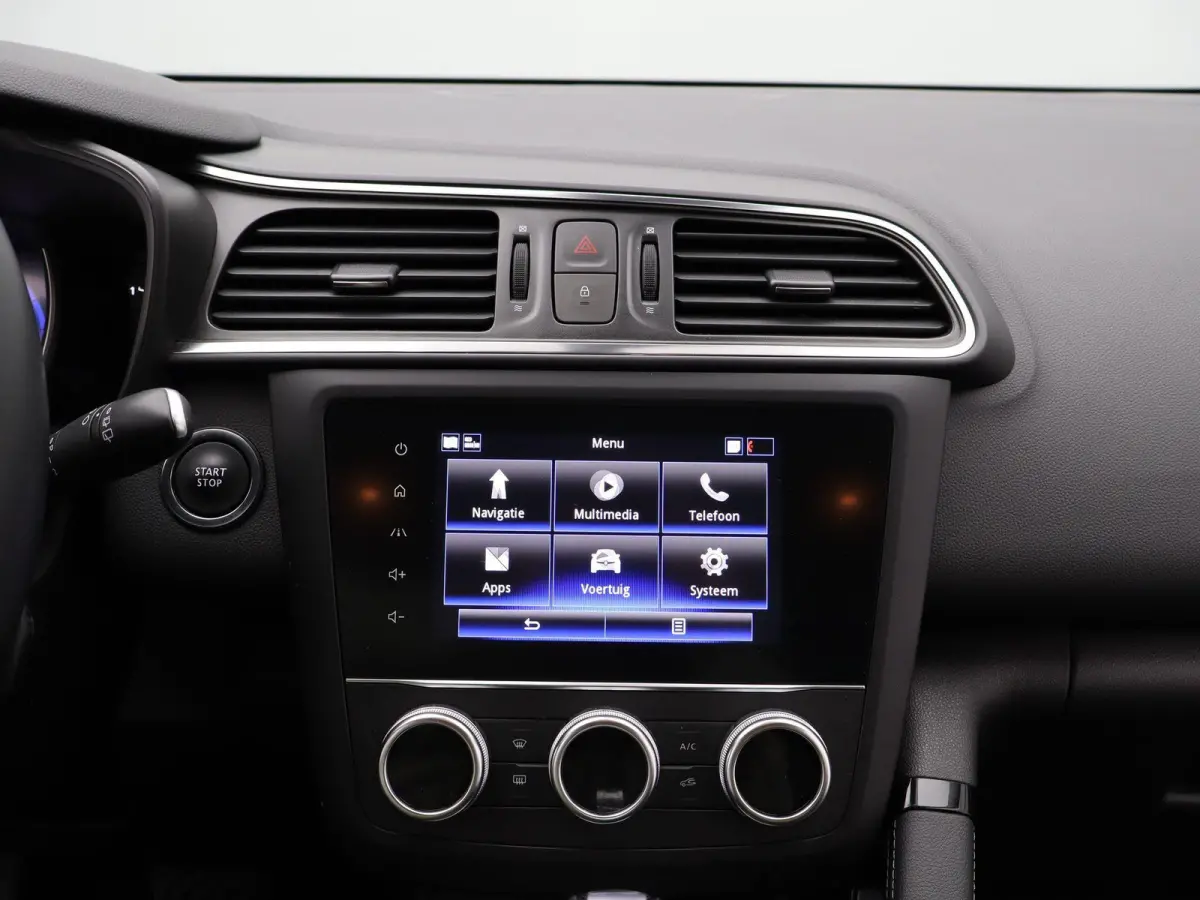 TCe 140 GPF Zen | Automaat | Trekhaak | Apple CarPlay | Stoelverwarming |