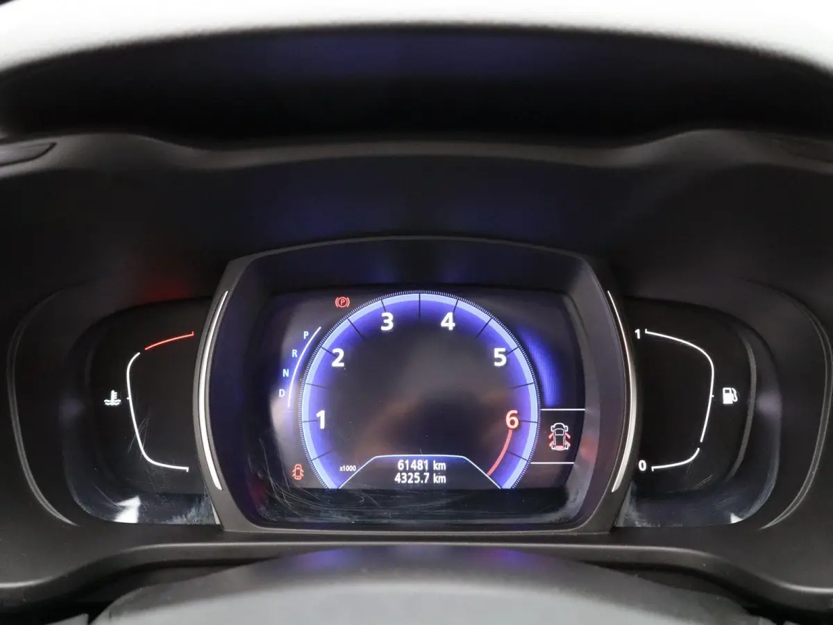 TCe 140 GPF Zen | Automaat | Trekhaak | Apple CarPlay | Stoelverwarming |