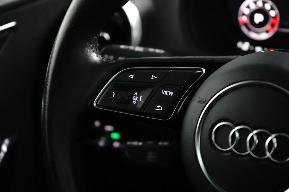 35 TFSI Edition one | Panoramadak | Leder | Stoelverwarming | Navigatie