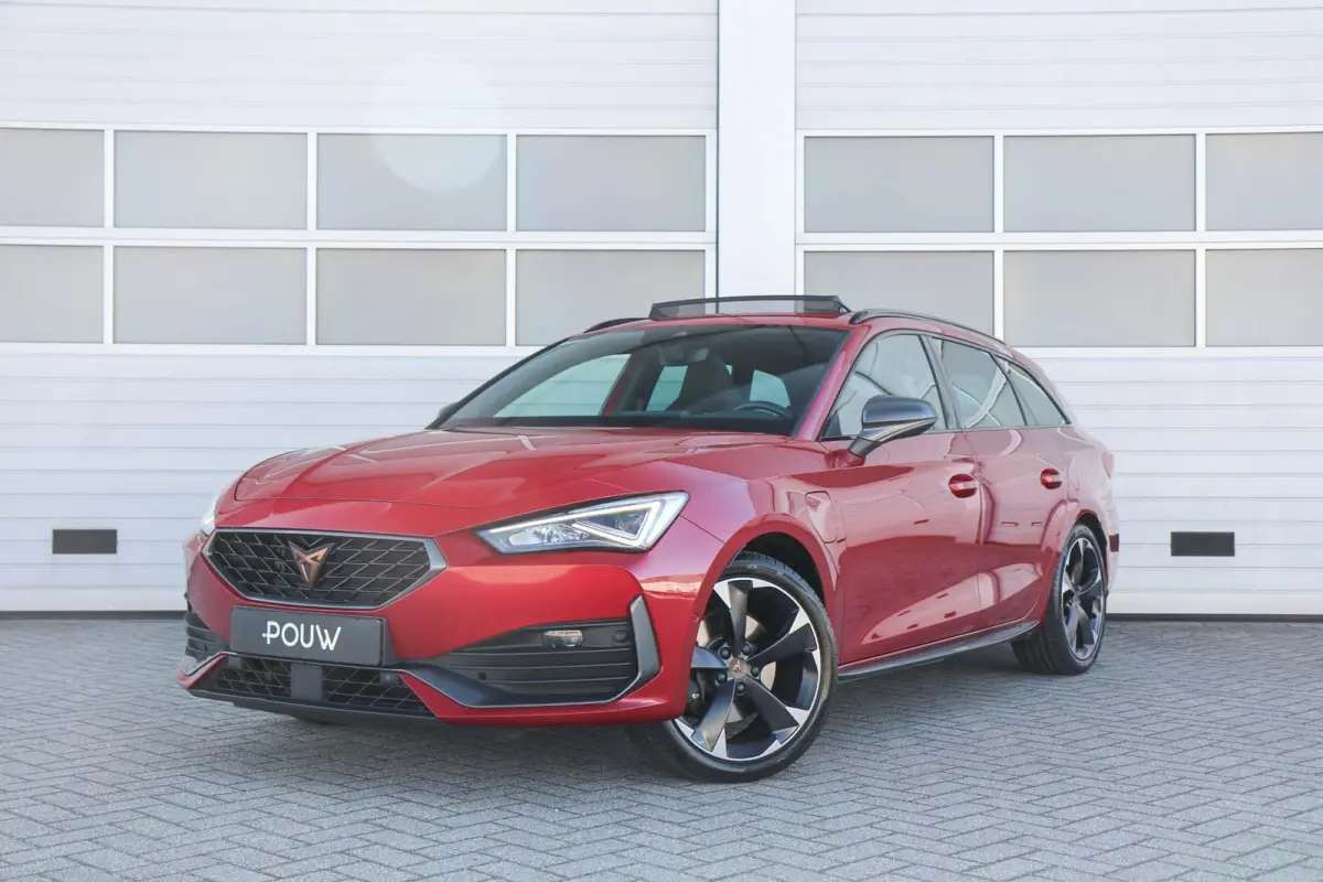 1.4 e-Hybrid 204pk Business | SoH 94% | Achteruitrijcamera | Stoelverwarming | Navigatie | Full Link