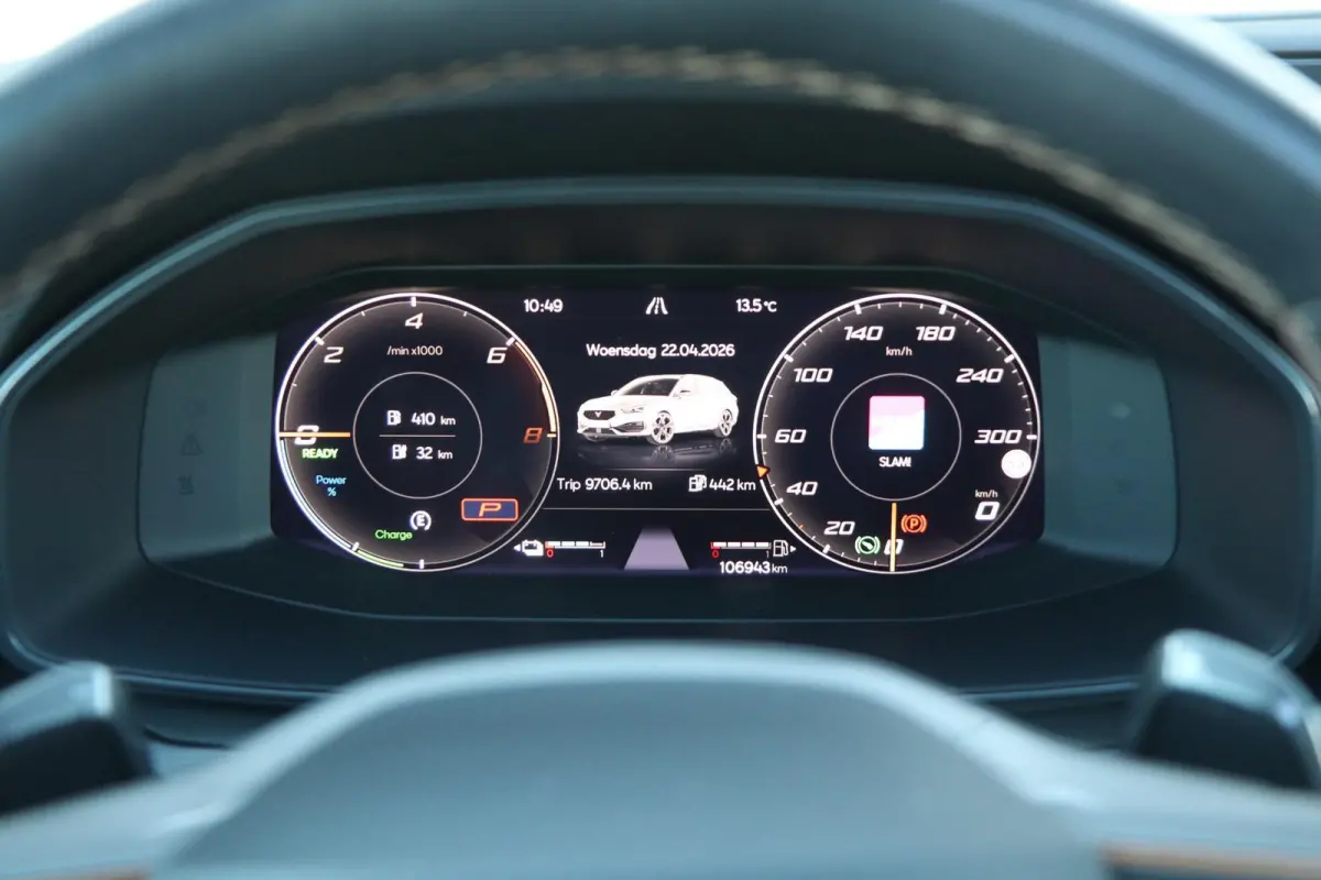 1.4 e-Hybrid 204pk Business | SoH 94% | Achteruitrijcamera | Stoelverwarming | Navigatie | Full Link