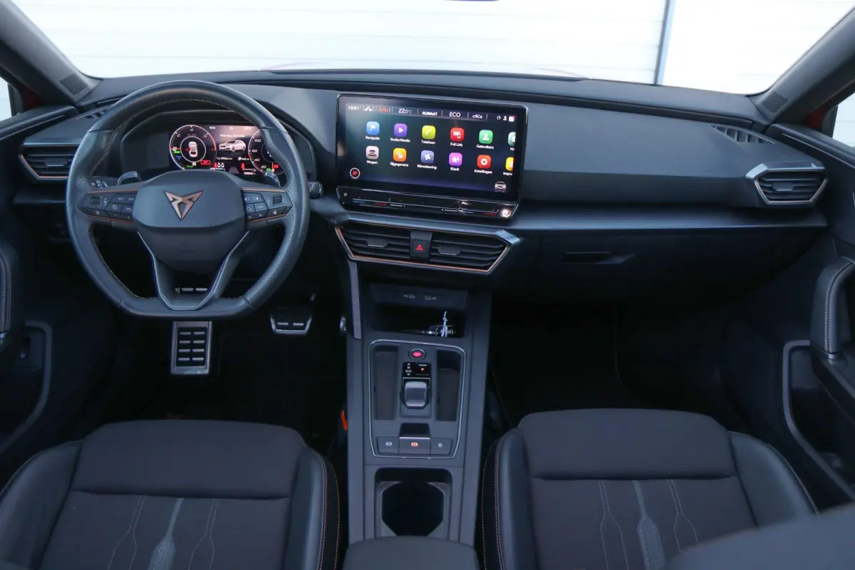 1.4 e-Hybrid 204pk Business | SoH 94% | Achteruitrijcamera | Stoelverwarming | Navigatie | Full Link