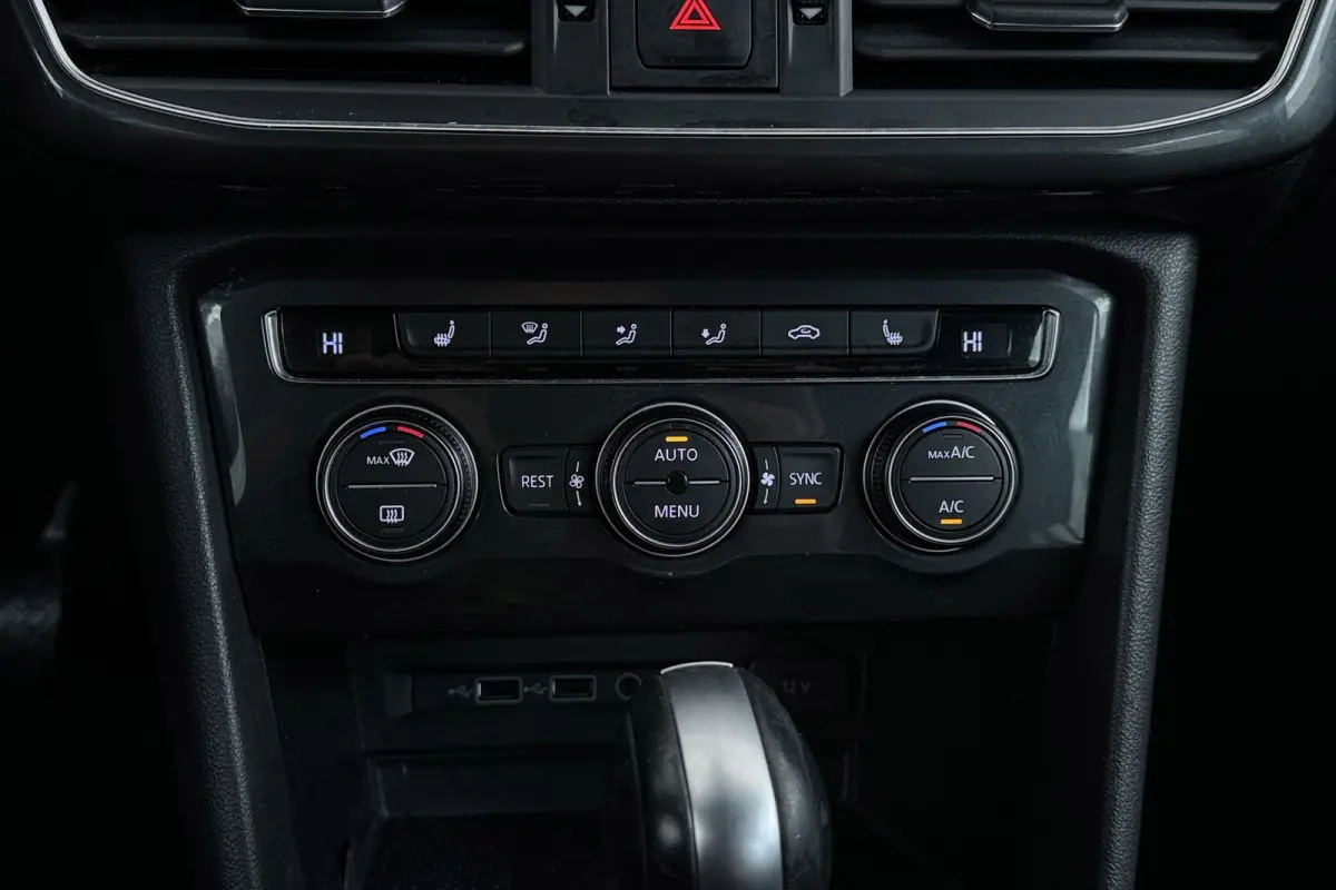 1.5 TSI Style 7p. | Uitklap Trekhaak | Org NL | Stoelverwarming | CarPlay | Camera | Digital Cockpit |