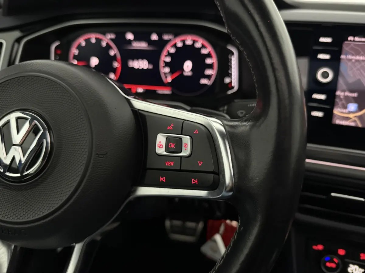 1.0 TSI R-line | Pano | Virtual | Carplay | Cruise | Clima | Parkeersens.