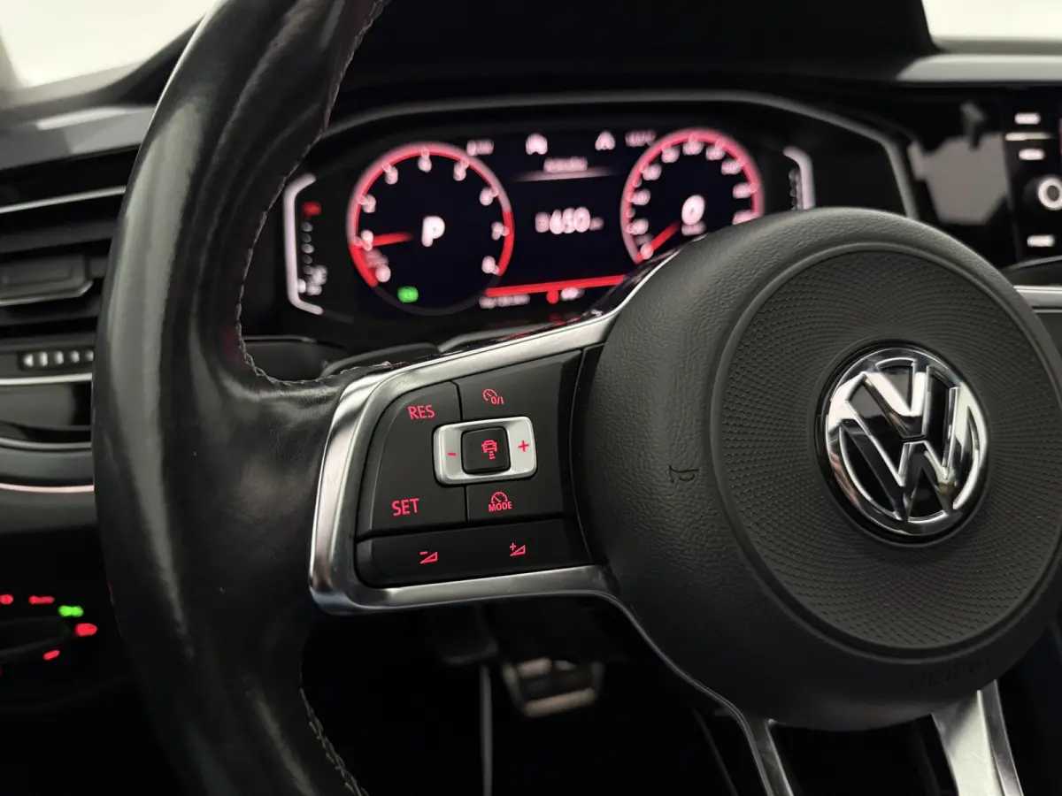 1.0 TSI R-line | Pano | Virtual | Carplay | Cruise | Clima | Parkeersens.