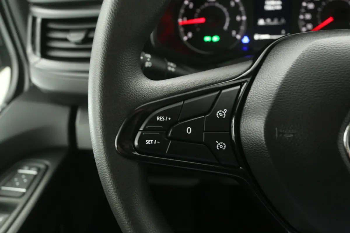 2.0 dCi L2H1 | Airco | Cruise | 3 Zits | Carplay | LED | Navi | Parkeersens.