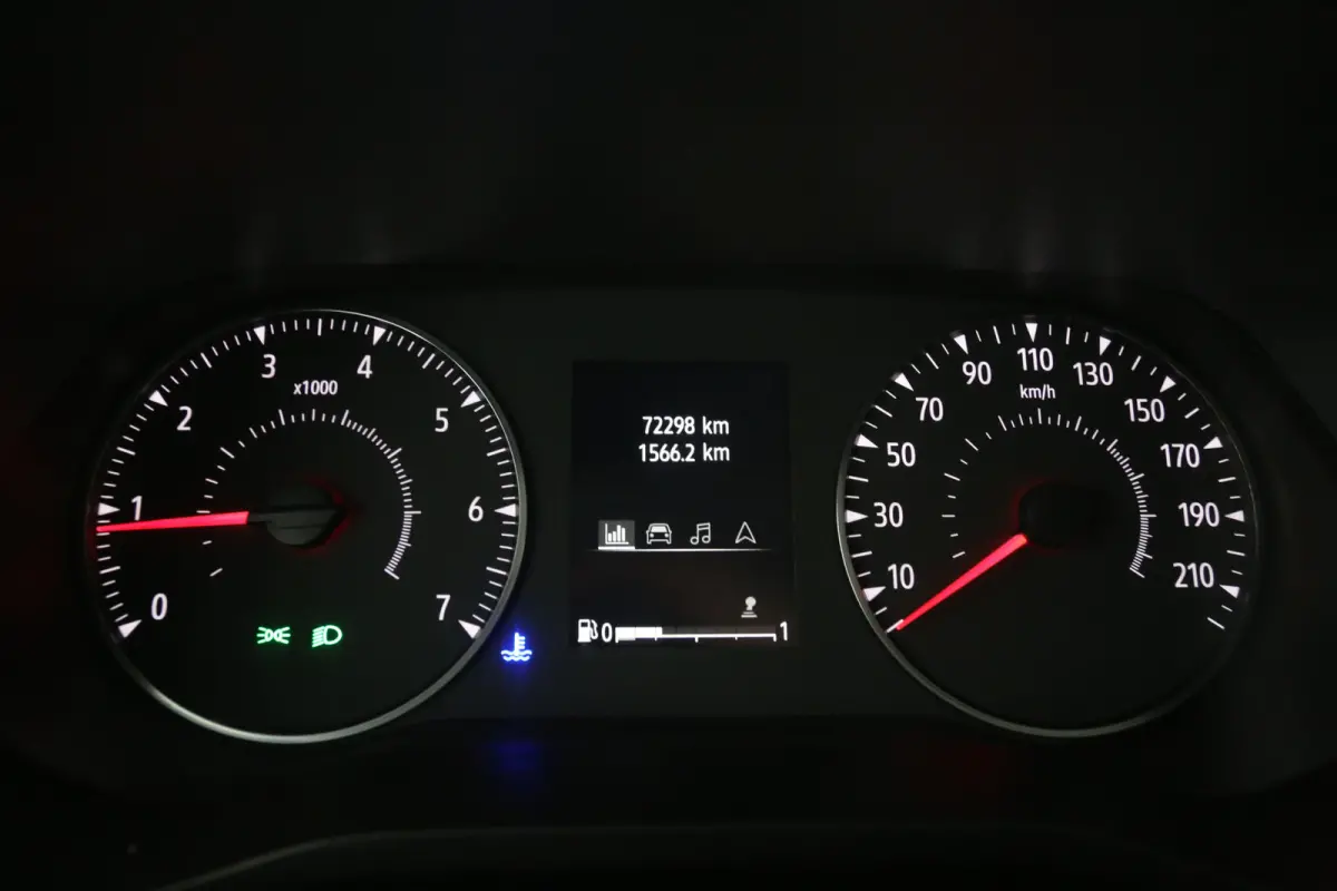 2.0 dCi L2H1 | Airco | Cruise | 3 Zits | Carplay | LED | Navi | Parkeersens.
