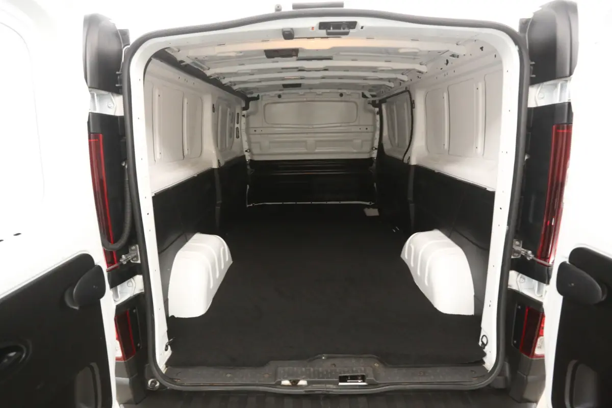 2.0 dCi L2H1 | Airco | Cruise | 3 Zits | Carplay | LED | Navi | Parkeersens.