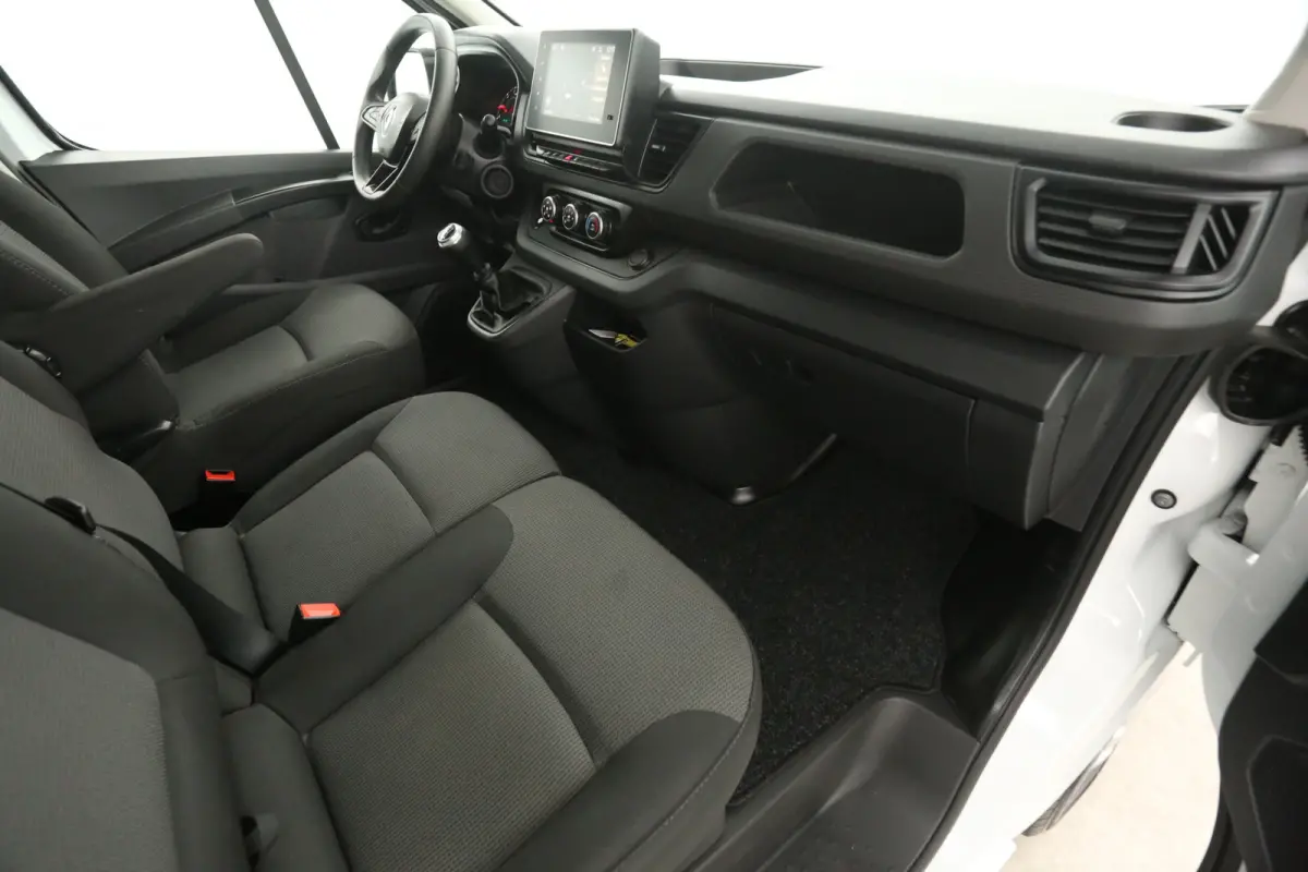 2.0 dCi L2H1 | Airco | Cruise | 3 Zits | Carplay | LED | Navi | Parkeersens.