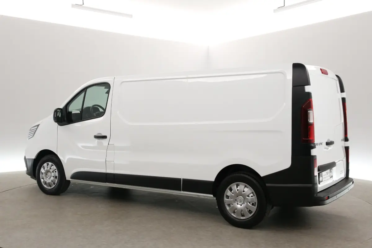 2.0 dCi L2H1 | Airco | Cruise | 3 Zits | Carplay | LED | Navi | Parkeersens.
