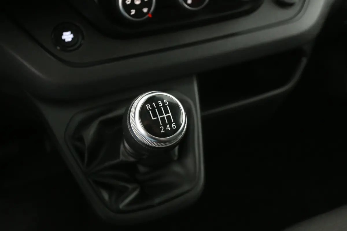 2.0 dCi L2H1 | Airco | Cruise | 3 Zits | Carplay | LED | Navi | Parkeersens.