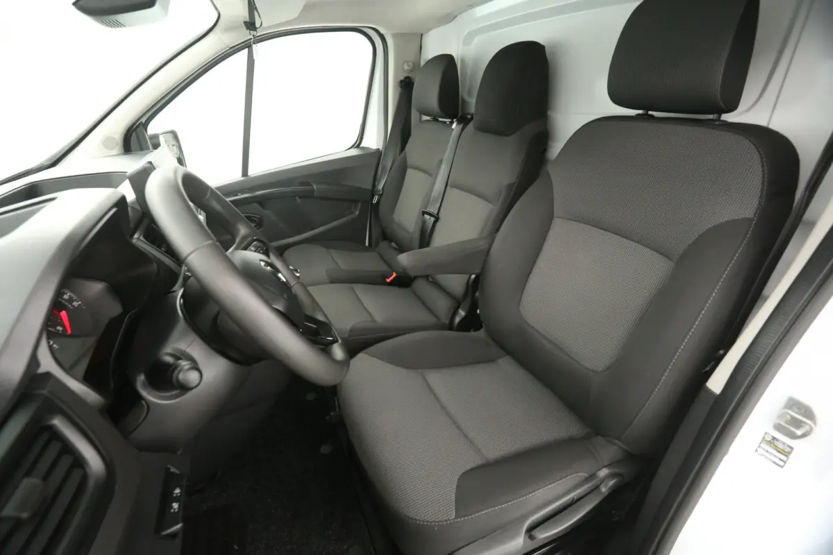 2.0 dCi L2H1 | Airco | Cruise | 3 Zits | Carplay | LED | Navi | Parkeersens.