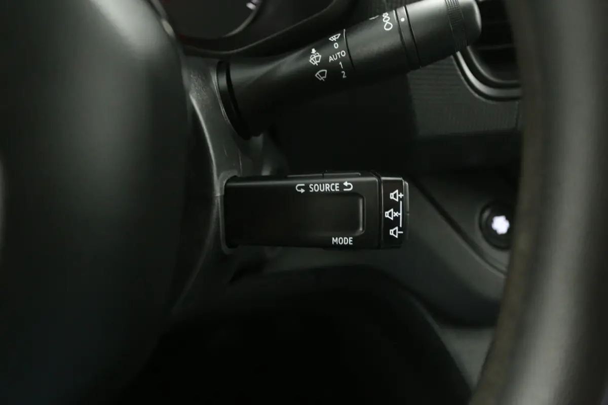 2.0 dCi L2H1 | Airco | Cruise | 3 Zits | Carplay | LED | Navi | Parkeersens.