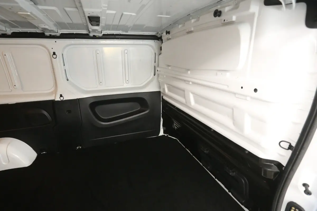 2.0 dCi L2H1 | Airco | Cruise | 3 Zits | Carplay | LED | Navi | Parkeersens.