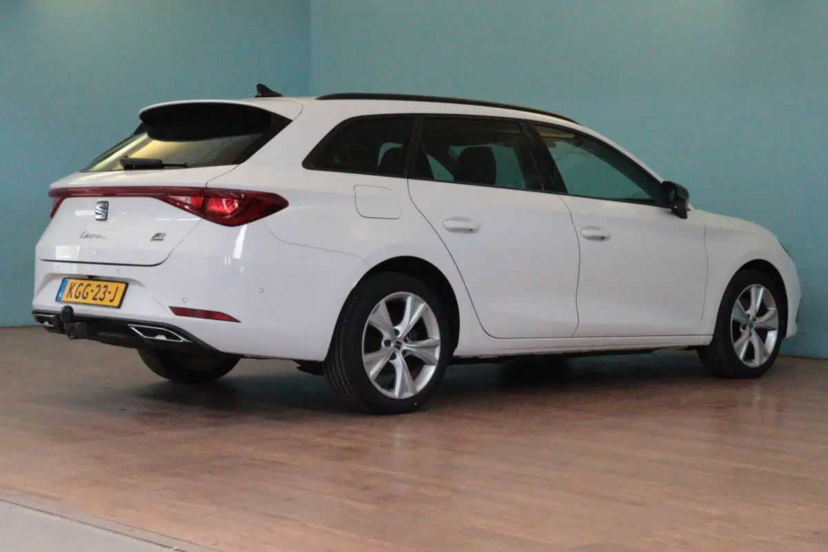 1.4 TSI eHybrid PHEV FR | NAVI / APPCONNECT | CAMERA + PDC | STUUR / STOELVERW | LANE-ASSIST | TREKHAAK INKL |