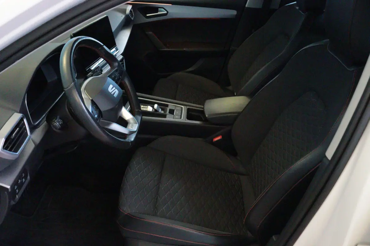 1.4 TSI eHybrid PHEV FR | NAVI / APPCONNECT | CAMERA + PDC | STUUR / STOELVERW | LANE-ASSIST | TREKHAAK INKL |