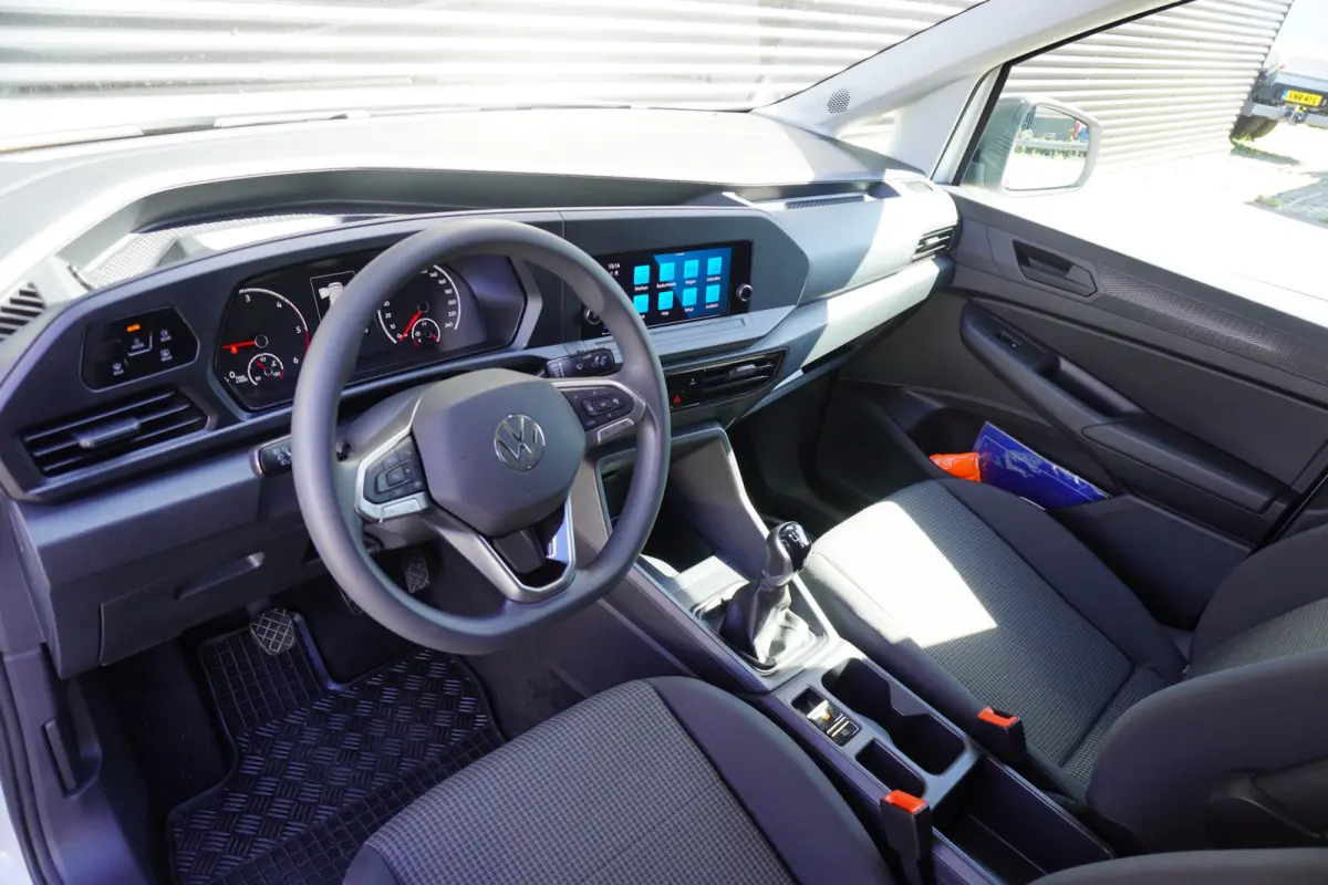 2.0 TDI Style Airco Cruise control Multifunctioneel stuurwiel Parkeersensoren