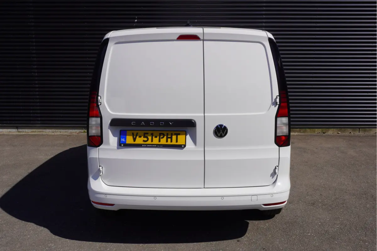 2.0 TDI Style Airco Cruise control Multifunctioneel stuurwiel Parkeersensoren