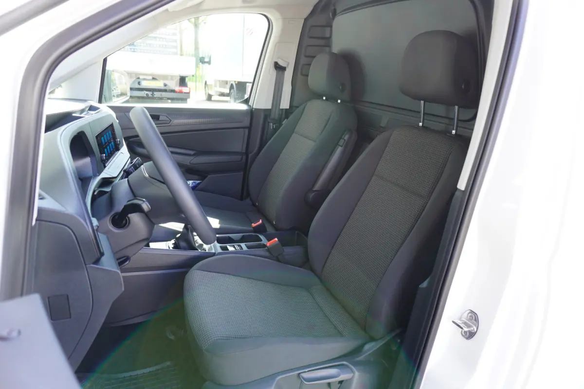 2.0 TDI Style Airco Cruise control Multifunctioneel stuurwiel Parkeersensoren
