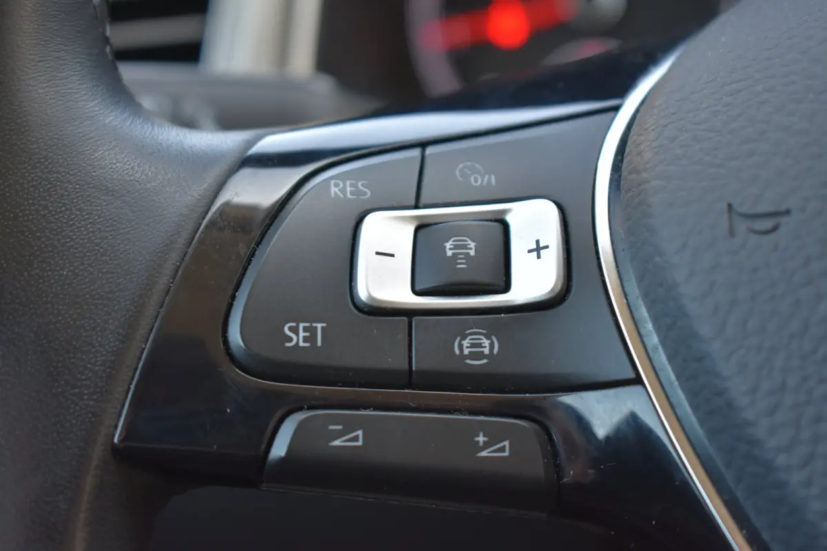 1.0 TSI 110PK Style | ADAPT. CRUISE | CLIMATE CONTROL | FULL LED | DAB+