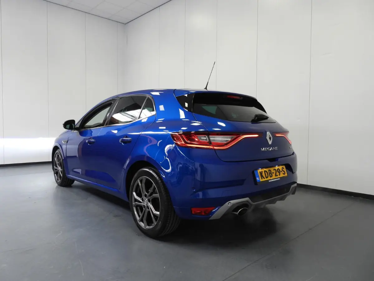 1.2 TCe Aut. GT-Line NAVI/CAMERA/CLIMA/LED/17"LMV!