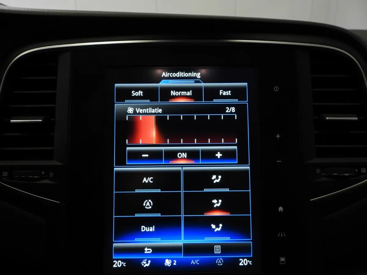 1.2 TCe Aut. GT-Line NAVI/CAMERA/CLIMA/LED/17"LMV!