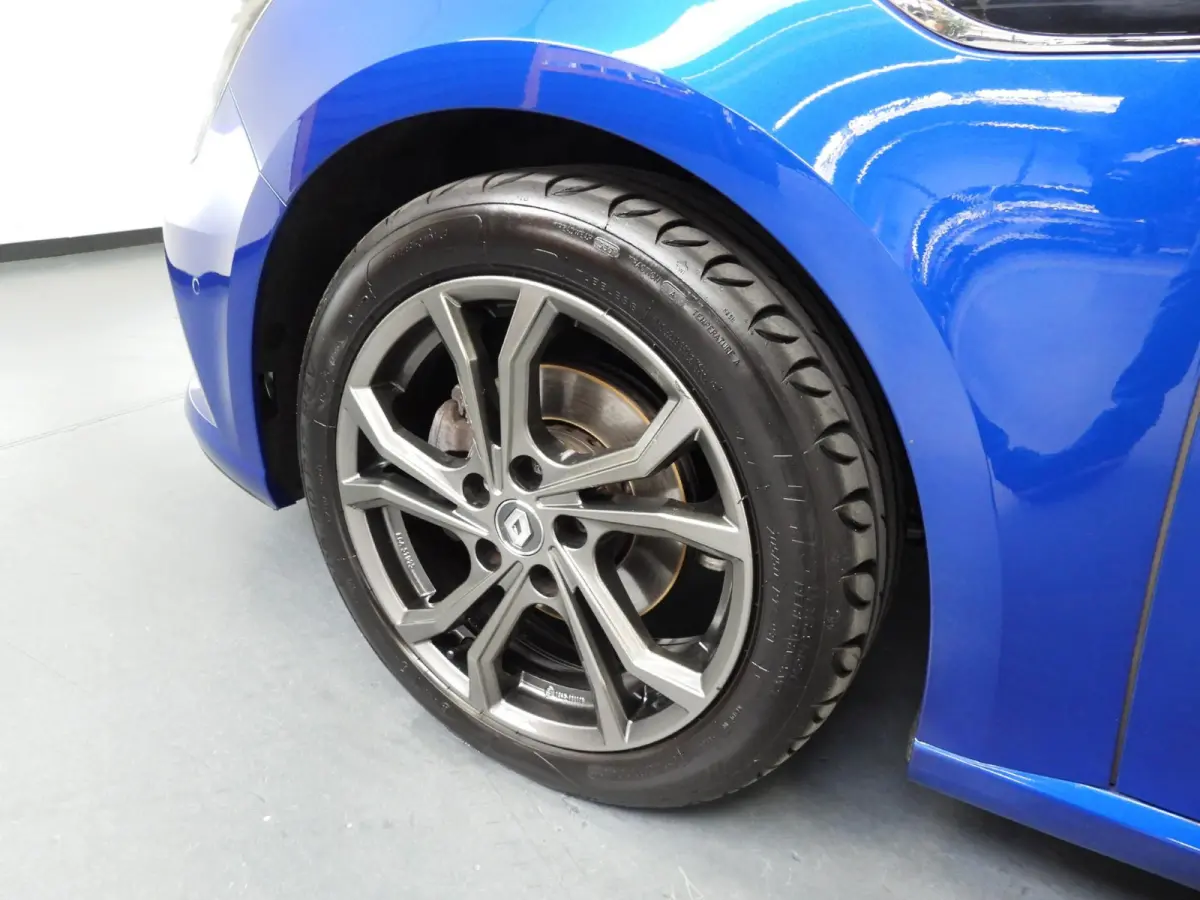 1.2 TCe Aut. GT-Line NAVI/CAMERA/CLIMA/LED/17"LMV!