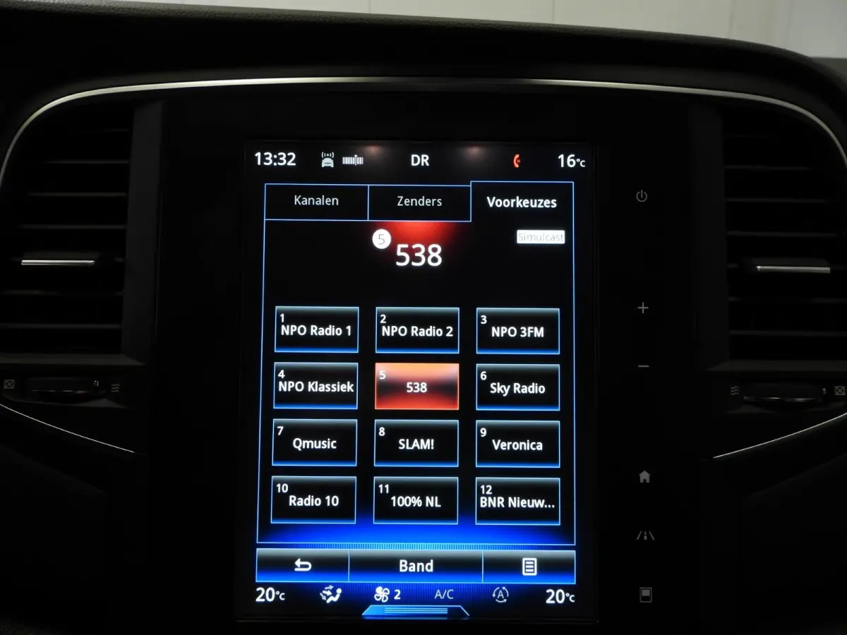 1.2 TCe Aut. GT-Line NAVI/CAMERA/CLIMA/LED/17"LMV!