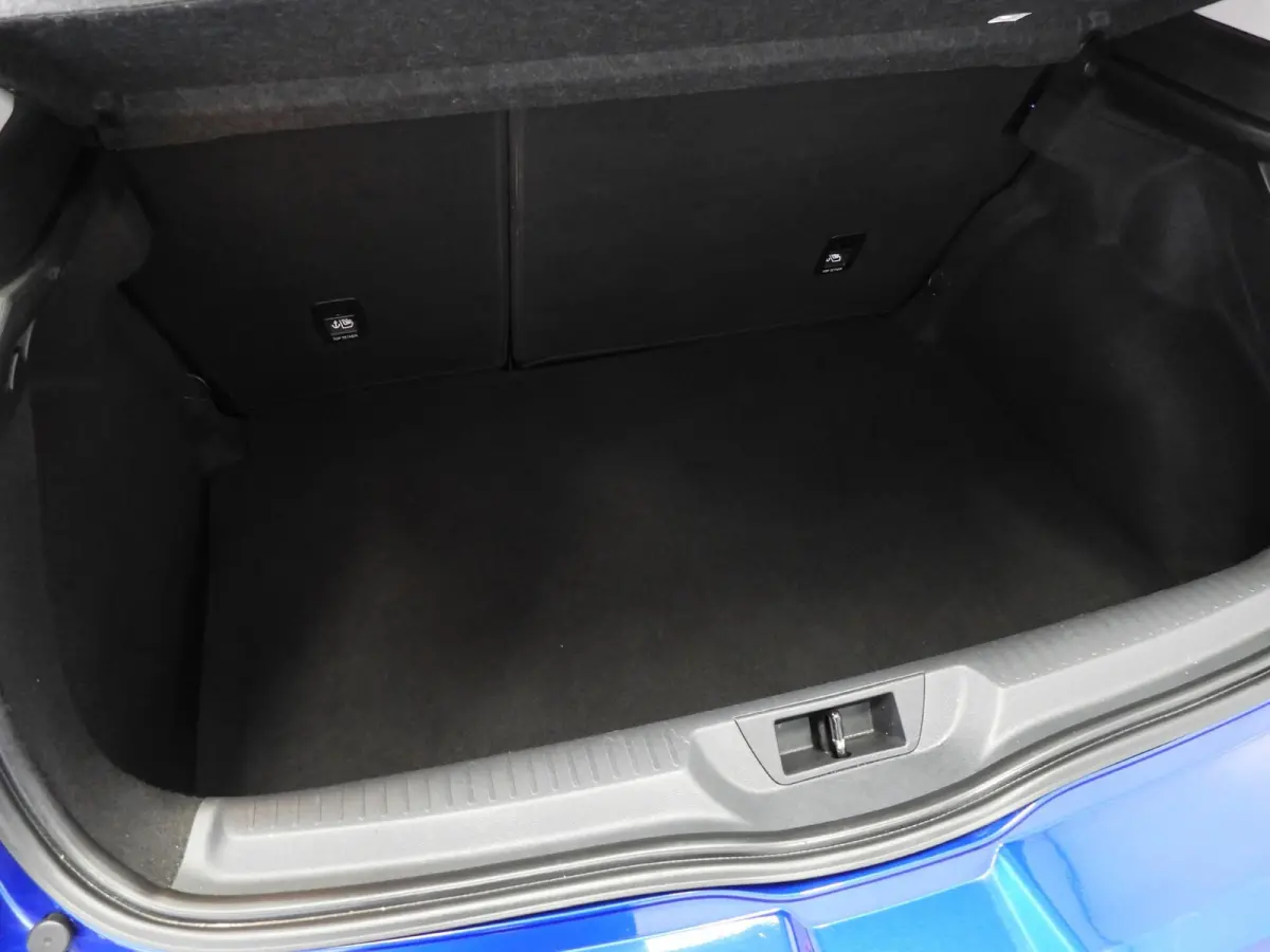 1.2 TCe Aut. GT-Line NAVI/CAMERA/CLIMA/LED/17"LMV!