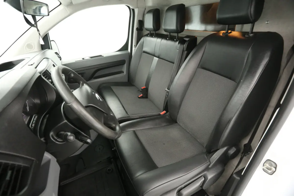2.0 CDTI L3H1 | Marge | Airco | Cruise | 3 Zits | Trekhaak | Carplay | Parkeersens.