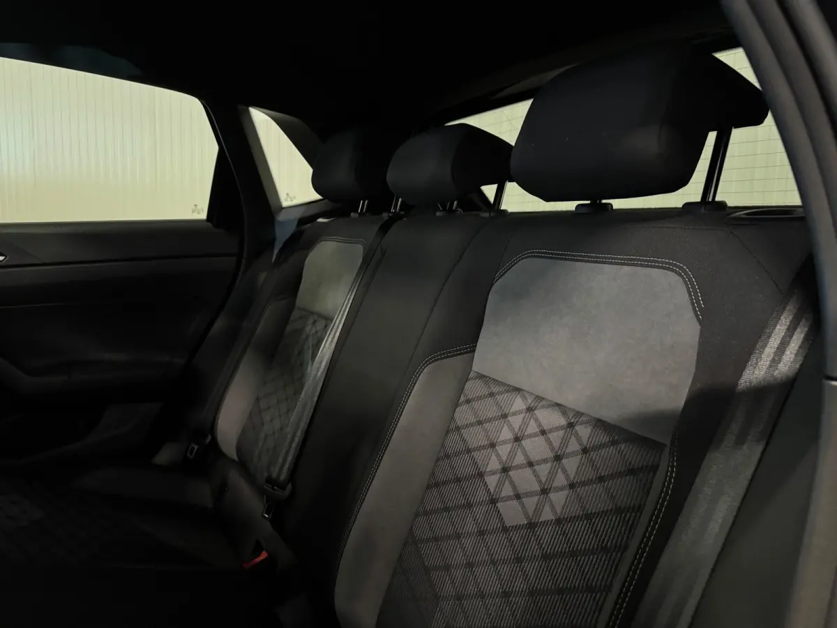 1.0 TSI R-Line | PANO | ACC | CAMERA | CARPLAY